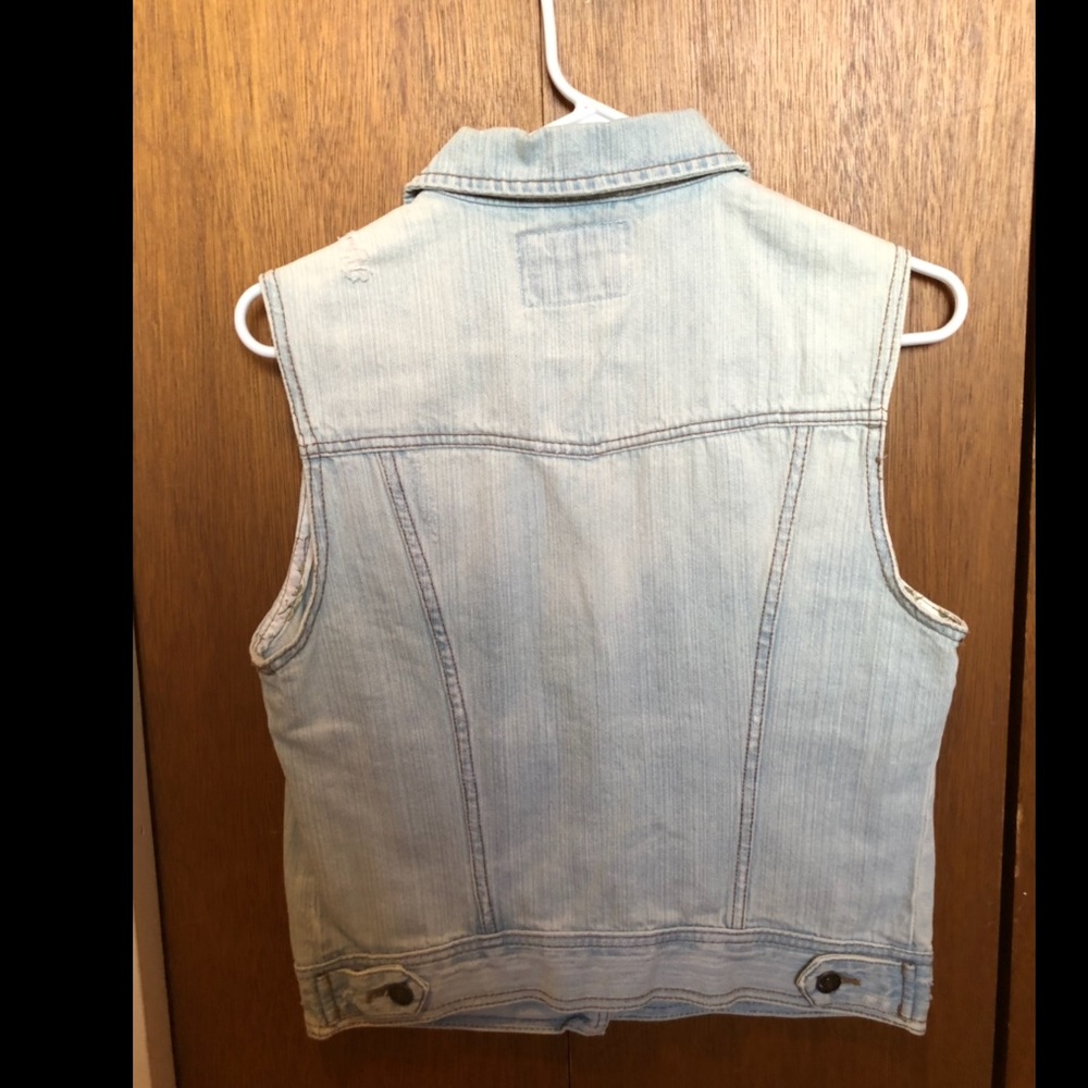 Denim button up vest - Picture 2 of 3